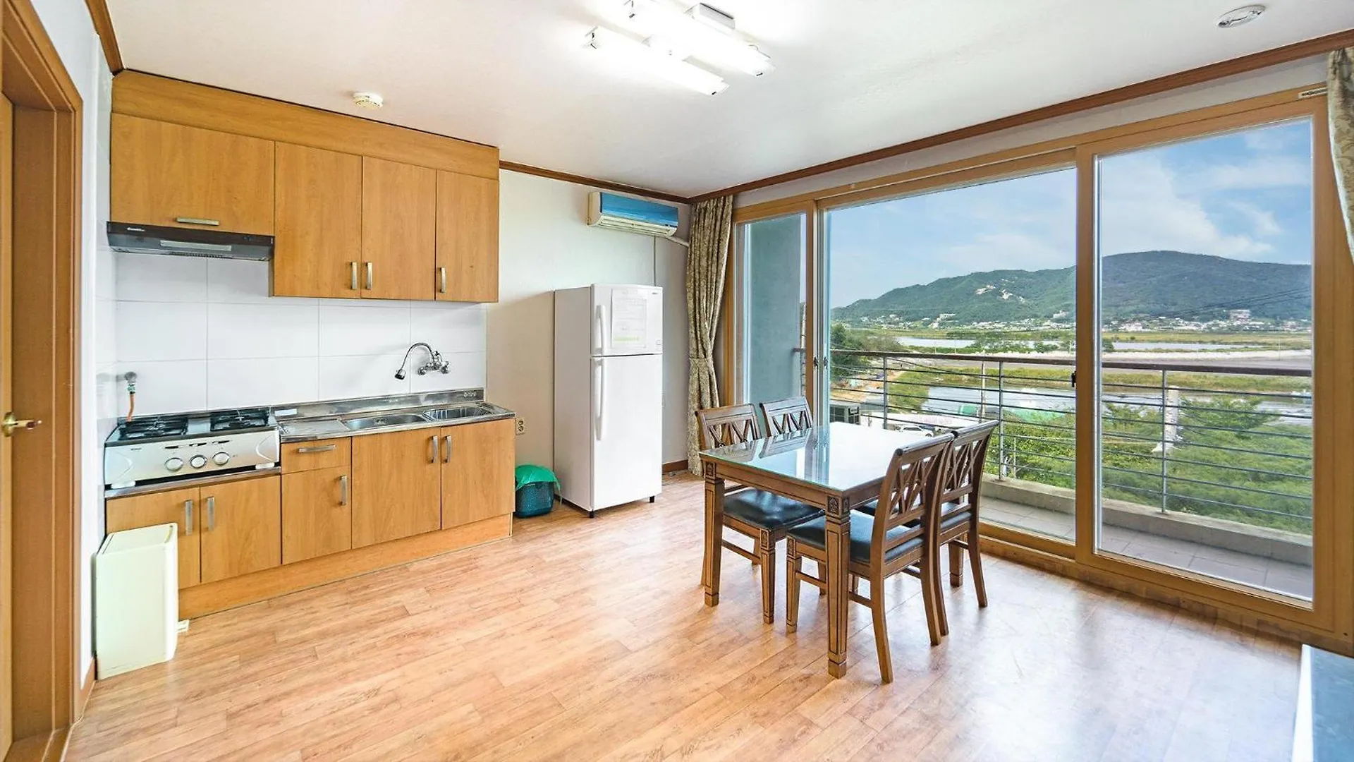 Ganghwa Dondaemoru Pension Incheon
